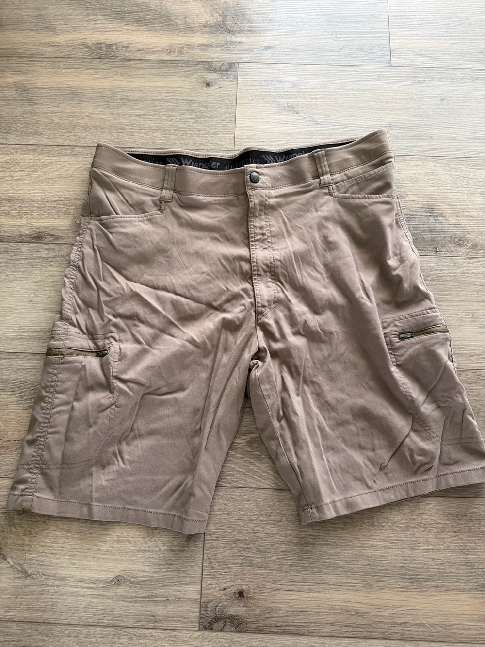 Wrangler Men's Light Brown Cargo Shorts with Zip Pockets